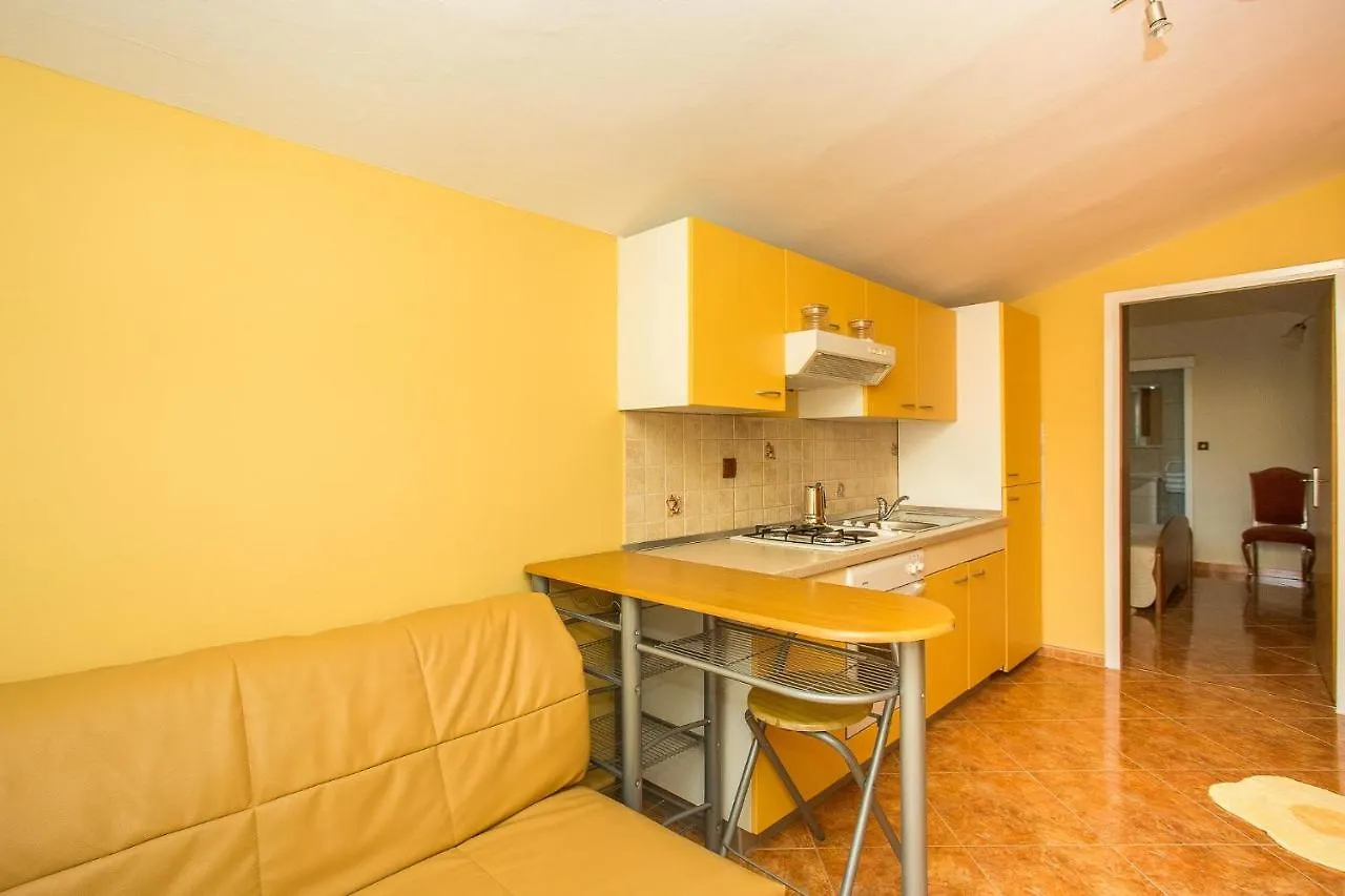 Apartments Nada Palit