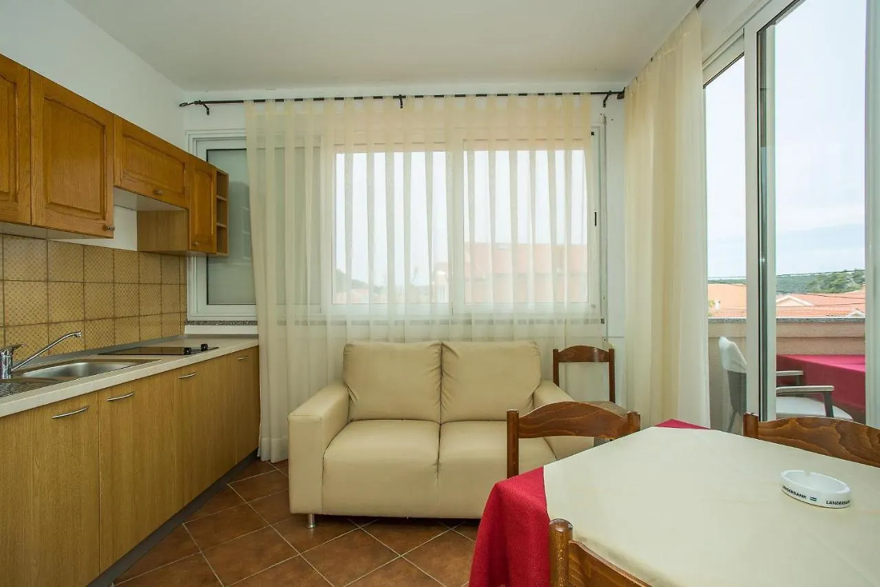 Apartments Nada Palit Guest house